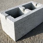 Блоки мелкоштучные керамзитобетонные и шлакоблоки